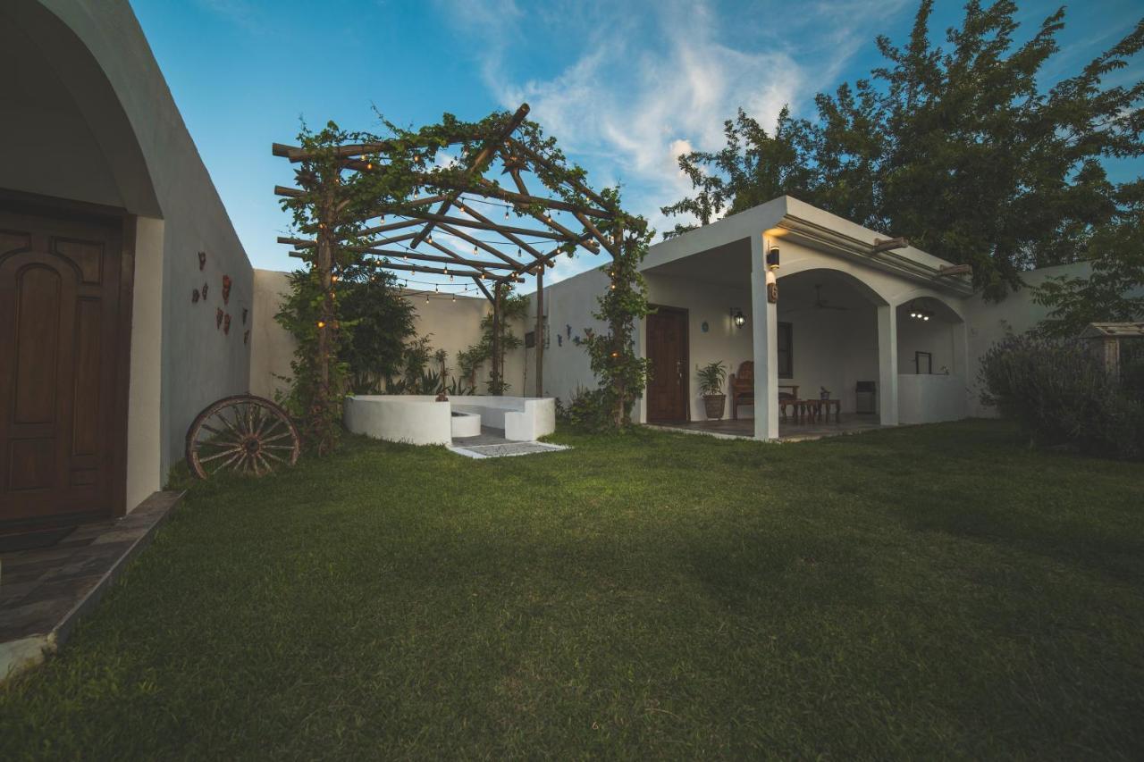 Hotel Posada Las Nubes Parras de la Fuente Bagian luar foto