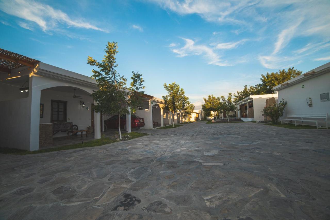 Hotel Posada Las Nubes Parras de la Fuente Bagian luar foto